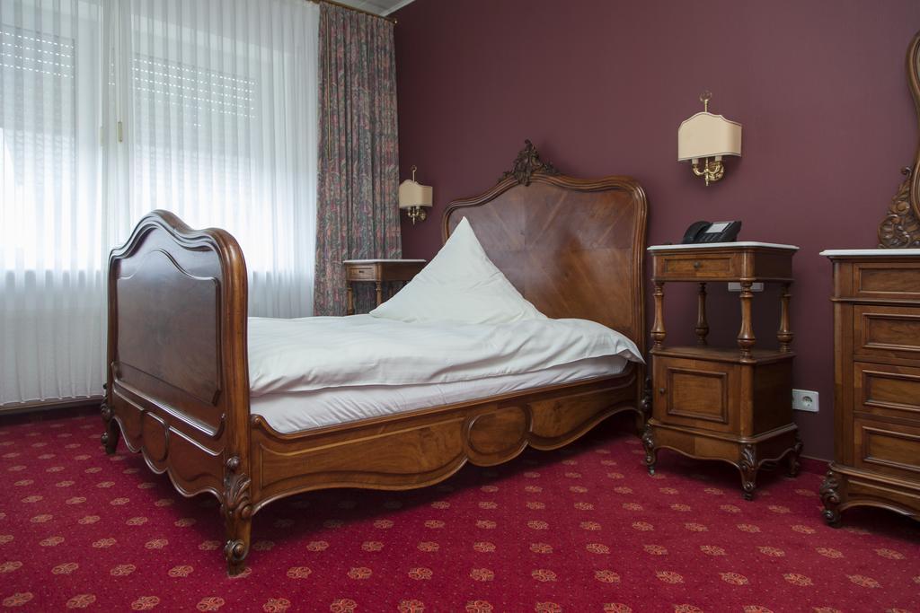 Hotel Zum Alten Brunnen Rheine Eksteriør billede