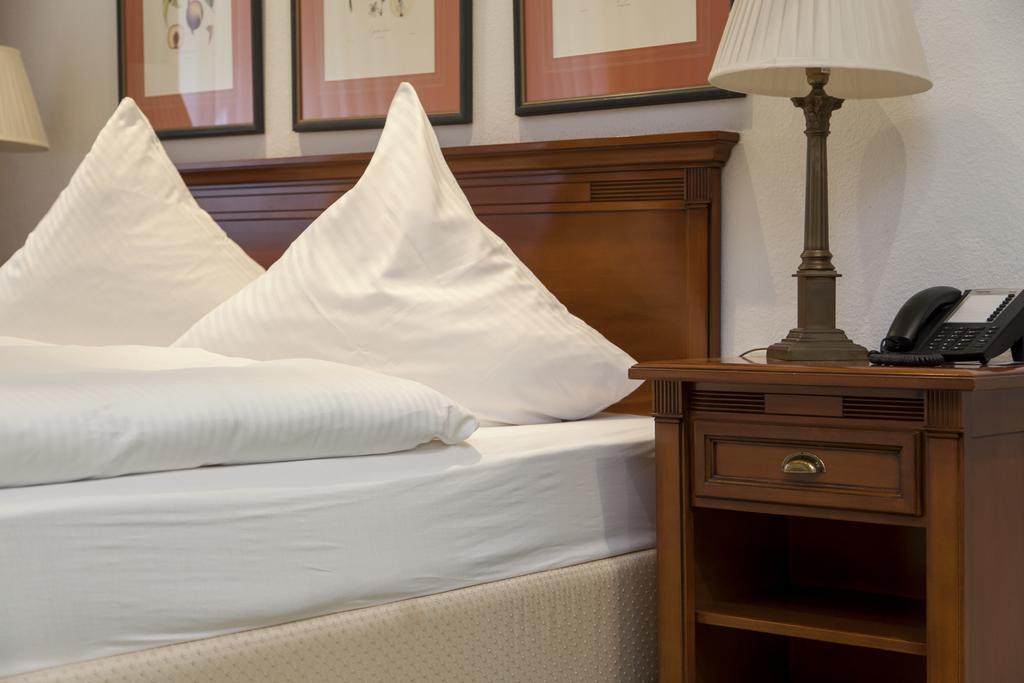 Hotel Zum Alten Brunnen Rheine Eksteriør billede